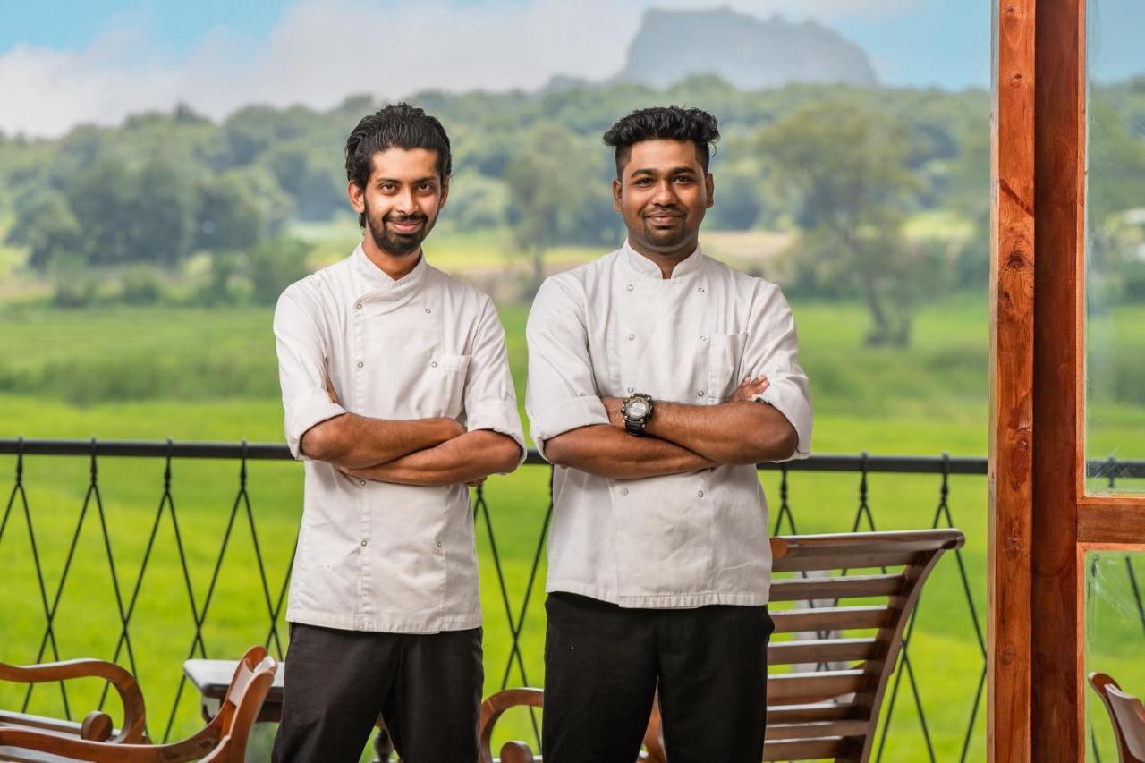Ceylon Breeze Sigiriya Hotel Екстериор снимка