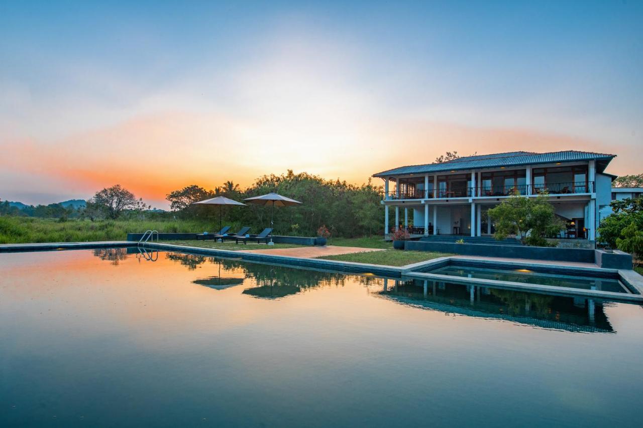 Ceylon Breeze Sigiriya Hotel Екстериор снимка