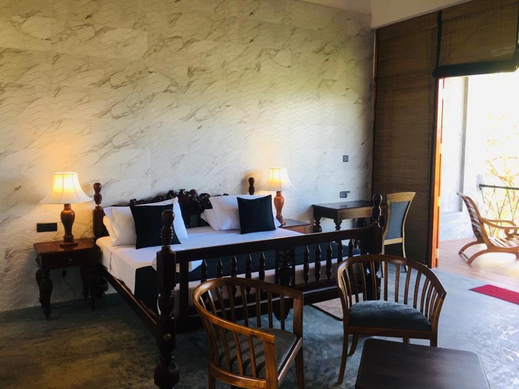 Ceylon Breeze Sigiriya Hotel Екстериор снимка