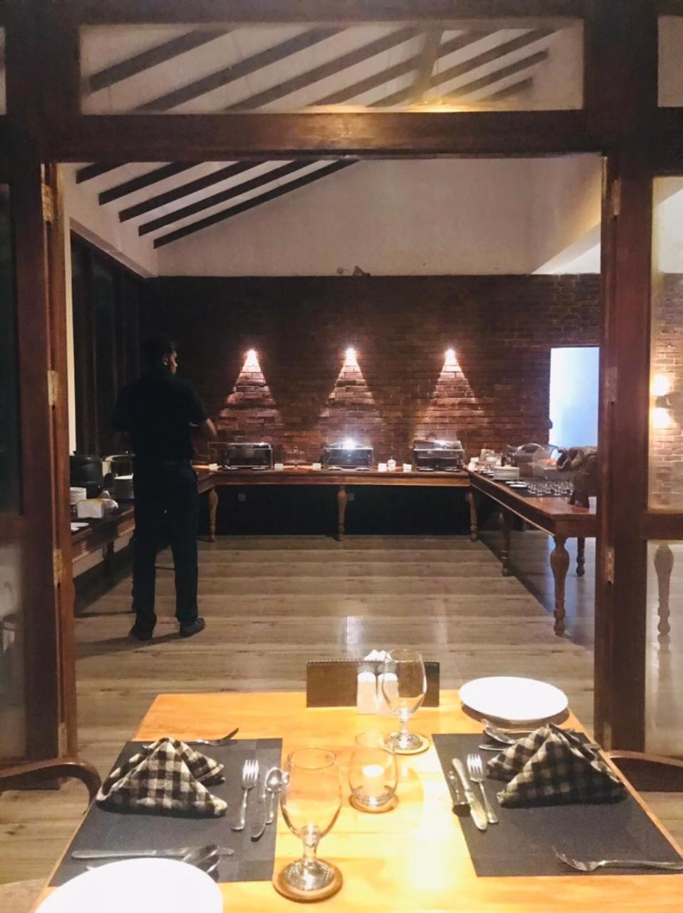 Ceylon Breeze Sigiriya Hotel Екстериор снимка